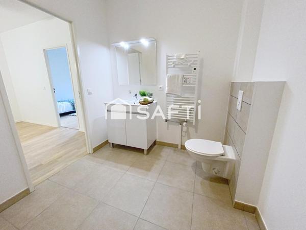 PROCHE METRO LIGNE 14 - LUMINEUX - TERRASSE ET JARDIN de 37 m2