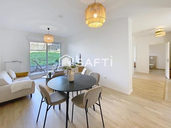 PROCHE METRO LIGNE 14 - LUMINEUX - TERRASSE ET JARDIN de 37 m2
