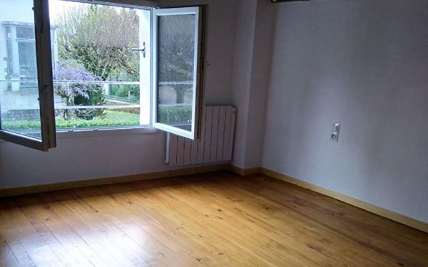 Maison à louer    3 pièces •  Castres