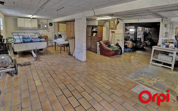 Maison à vendre    5 pièces •  Ruy