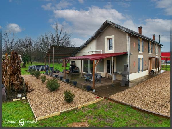 Maison 7 pièces 4 chambres en pierre Beaux volumes, grand terrain, fort potentiel à SAINT ANTOINE DE BREUILH (24)