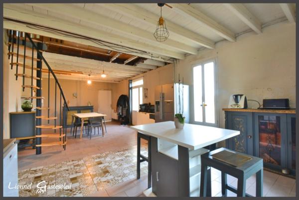 Maison 7 pièces 4 chambres en pierre Beaux volumes, grand terrain, fort potentiel à SAINT ANTOINE DE BREUILH (24)