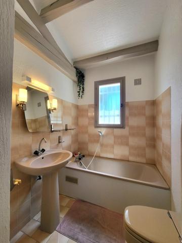 Une maison au charme provençal où tout se fait à pied, entre douceur de vivre et esprit vacances… Coup de cœur assuré à Cavalaire-sur-Mer !