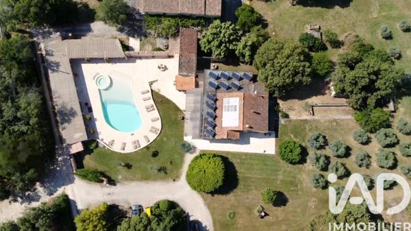 Maison à vendre 8 pièces 200 m² Carpentras