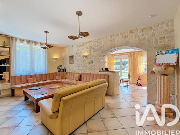 Maison à vendre 8 pièces 200 m² Carpentras