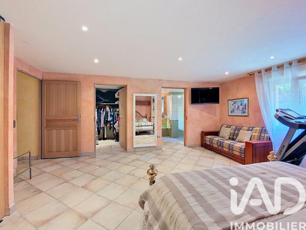 Maison à vendre 8 pièces 200 m² Carpentras