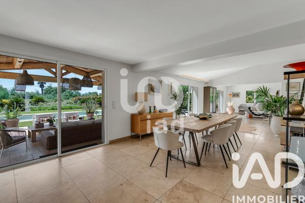 Maison à vendre 7 pièces 255 m² Grimaud