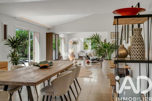 Maison à vendre 7 pièces 255 m² Grimaud