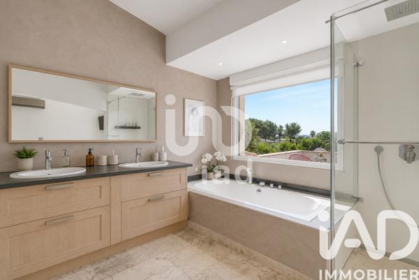 Maison à vendre 7 pièces 255 m² Grimaud