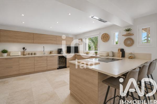 Maison à vendre 7 pièces 255 m² Grimaud
