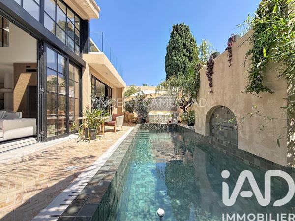 Maison à vendre 6 pièces 280 m² Sanary-sur-Mer