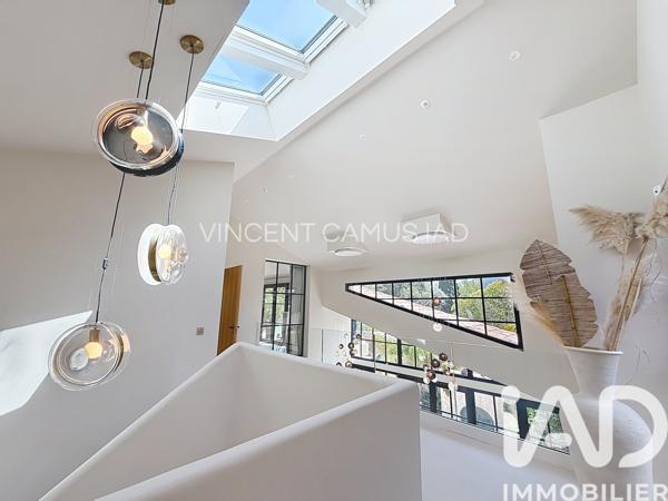 Maison à vendre 6 pièces 280 m² Sanary-sur-Mer