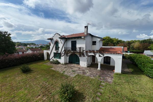 Villa de caractère 240 m² à Saint-Jean-de-Luz 