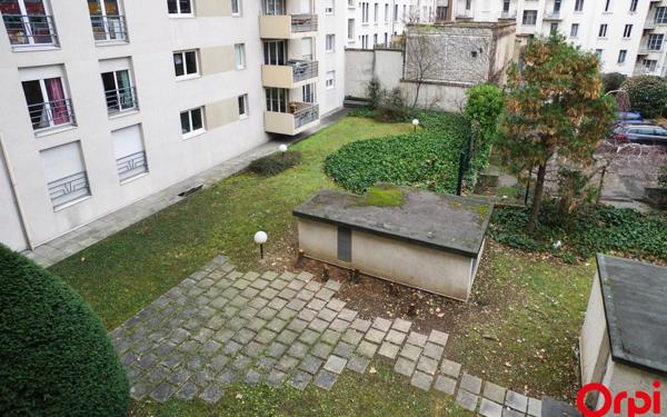 Appartement à louer    1 pièce •  Lyon 7