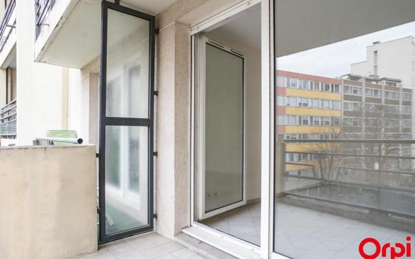 Appartement à louer    1 pièce •  Lyon 7