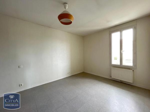 Appartement à louer 4 pièces 94.7m² Le Barp (33114)