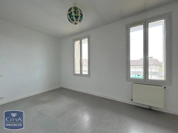 Appartement à louer 4 pièces 94.7m² Le Barp (33114)