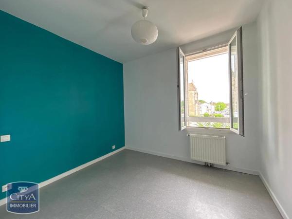 Appartement à louer 4 pièces 94.7m² Le Barp (33114)