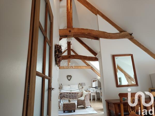 Demeure 7 pièces de 205 m² à Crédin (56580)