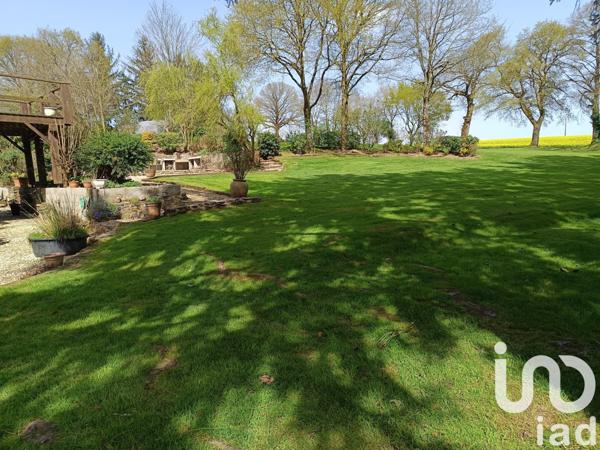 Demeure 7 pièces de 205 m² à Crédin (56580)