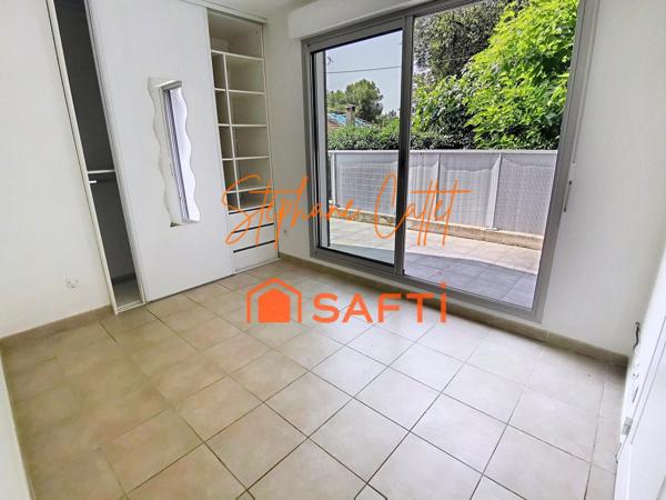 2P sur terrasse d'angle avec parking en sous-sol et cave