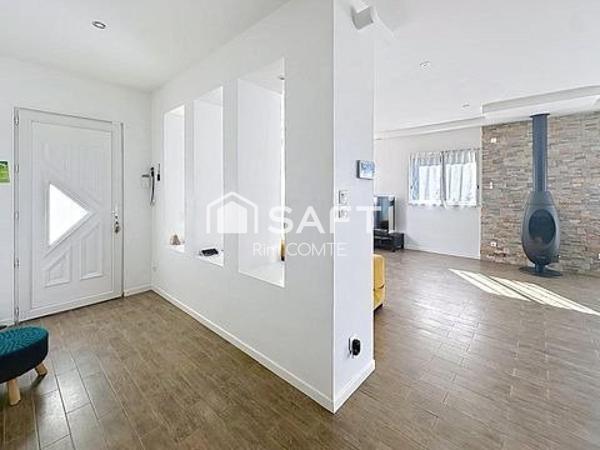 Maison contemporaine de plain-pied avec piscine – Environnement privilégié à Moras-en-Valloire (Drôme)!!