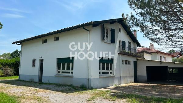 Maison d'exception à vendre à Cambo-les-Bains - 14 pièces, 269 m²