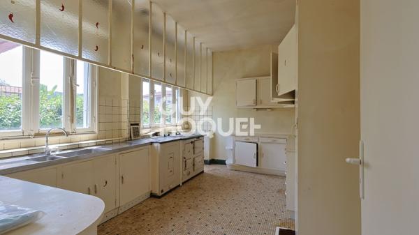 Maison d'exception à vendre à Cambo-les-Bains - 14 pièces, 269 m²