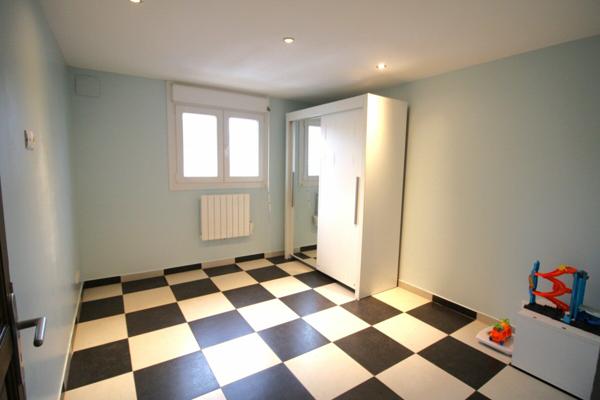 Maison à vendre    9 pièces • 166 m2 Le Blanc-Mesnil