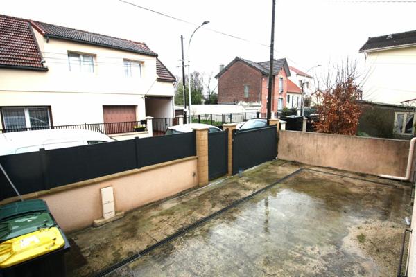 Maison à vendre    9 pièces • 166 m2 Le Blanc-Mesnil