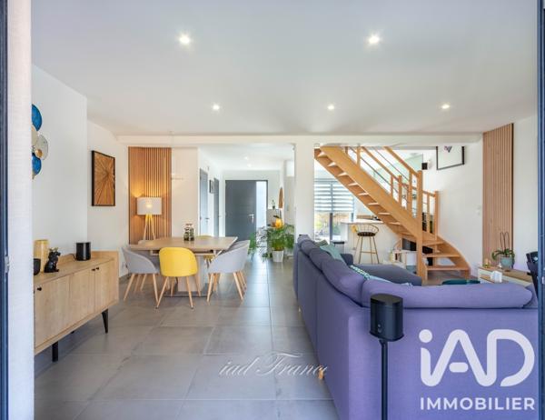 Maison à vendre 6 pièces 110 m² Ecquevilly