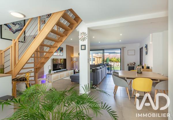 Maison à vendre 6 pièces 110 m² Ecquevilly