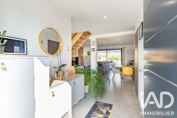 Maison à vendre 6 pièces 110 m² Ecquevilly