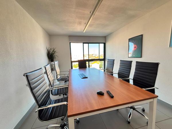 PERPIGNAN AVENUE KENNEDY, BEAU BUREAUX