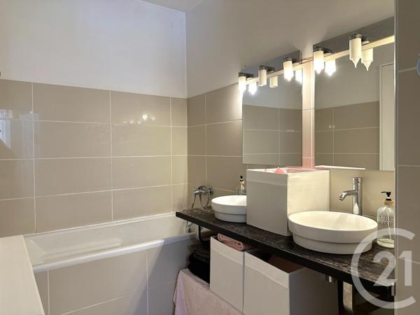 Appartement T2 à vendre  2 pièces - 80,24 m2 MEYLAN - 38