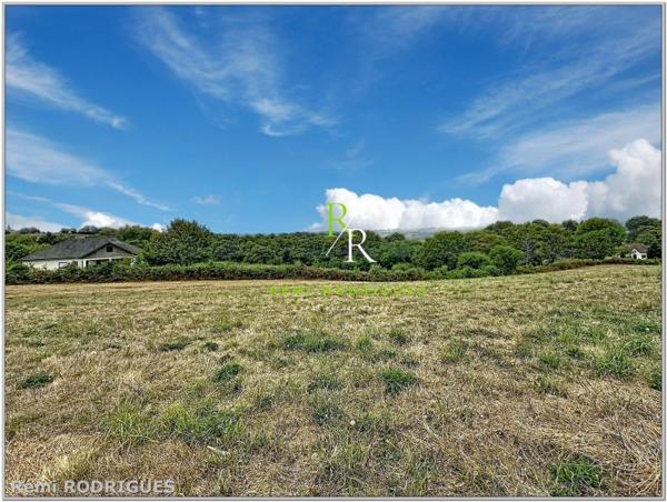 Vente / Terrain constructible à Boueilh-Boueilho-Lasque (64330)