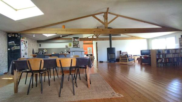 Maison Thaire 6 pièce(s) 236 m2 + Garage 95 m²