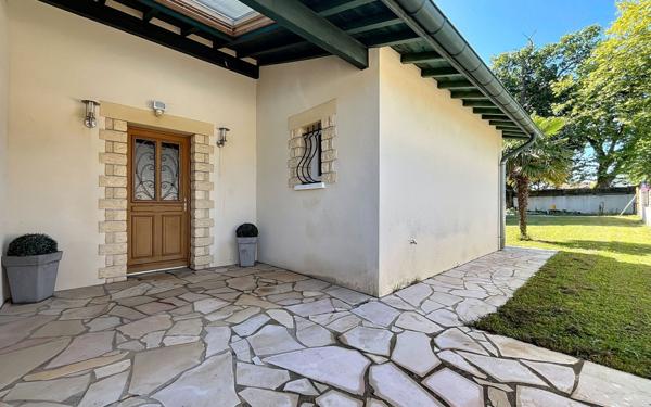 Maison à vendre    5 pièces • 210 m2 Anglet