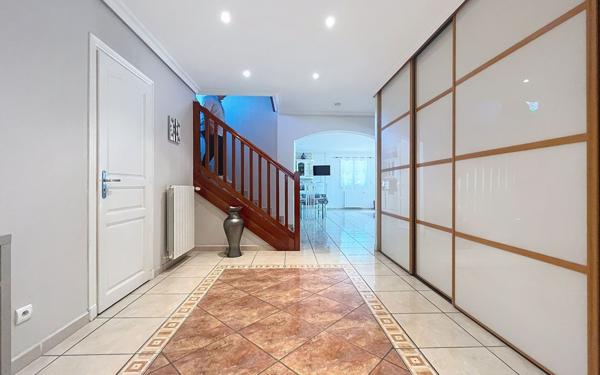 Maison à vendre    5 pièces • 210 m2 Anglet