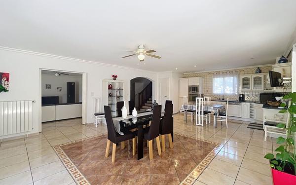 Maison à vendre    5 pièces • 210 m2 Anglet