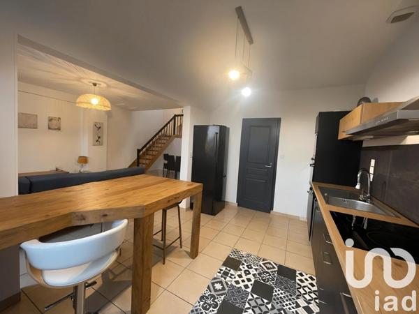 Appartement 3 pièces de 80 m² à Salles-sur-Mer (17220)