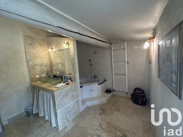 Maison à vendre 8 pièces 243 m² Châteaurenard