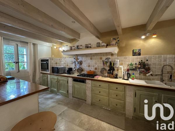 Maison à vendre 8 pièces 243 m² Châteaurenard