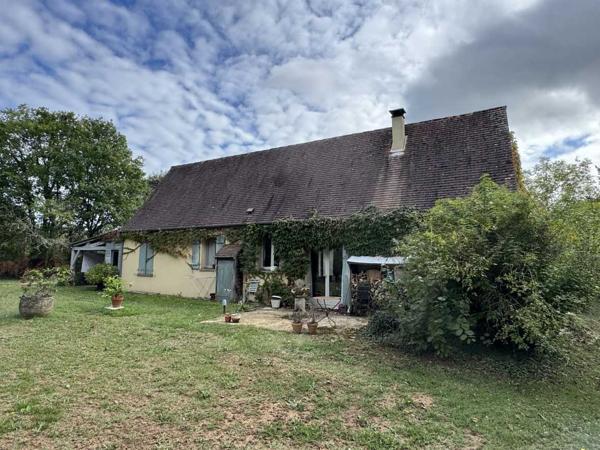Maison contemporaine - Les eyzies Maison de plain pied au calme et avec beau terrain plat