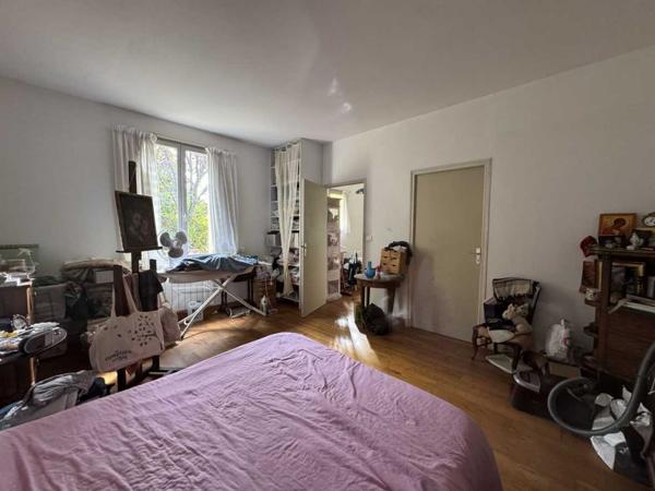 Maison contemporaine - Les eyzies Maison de plain pied au calme et avec beau terrain plat