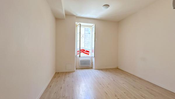 A LOUER APPARTEMENT DE TYPE 2 - LIBOURNE CENTRE , Libourne A LOUER APPARTEMENT DE TYPE 2 - LIBOURNE CENTRE , Libourne