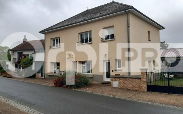 Maison à vendre    18 pièces •  Mazirat