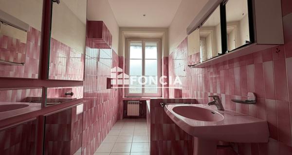 À vendre Appartement 4 pièces 101 m² - Bourgoin-jallieu 38300