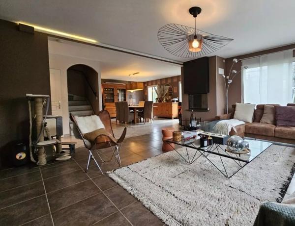 Maison 10 pièces - 185 m²