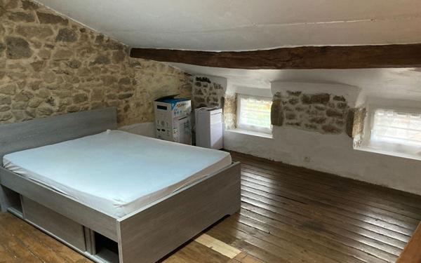 Maison à louer    4 pièces •  Chaptelat